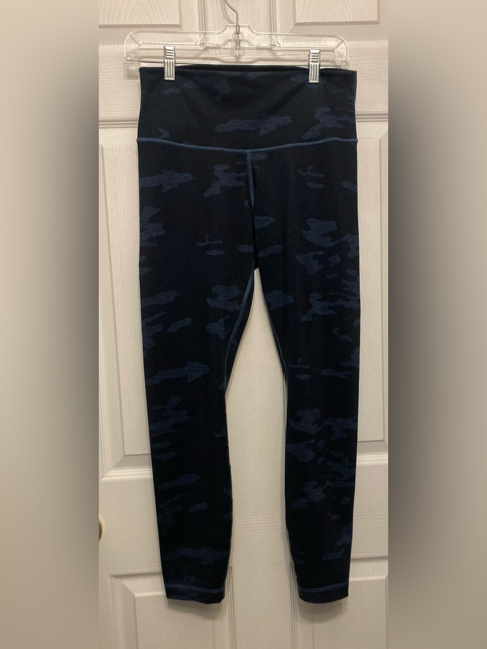 Lululemon Wunder Under blue camo